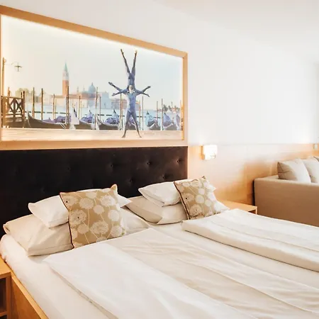 Seerose Hotel 4*